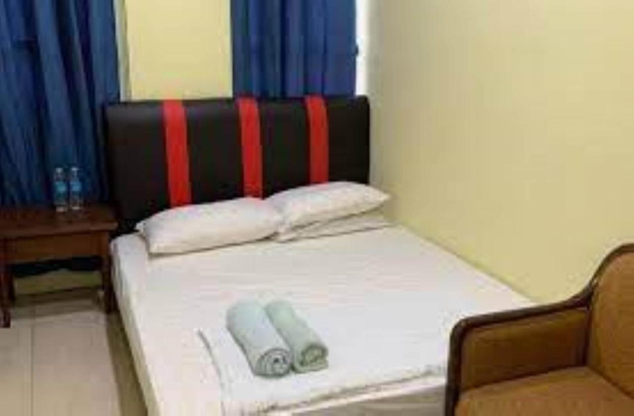 Oyo 90361 Motel Inapan Mahsuri Jitra Buitenkant foto